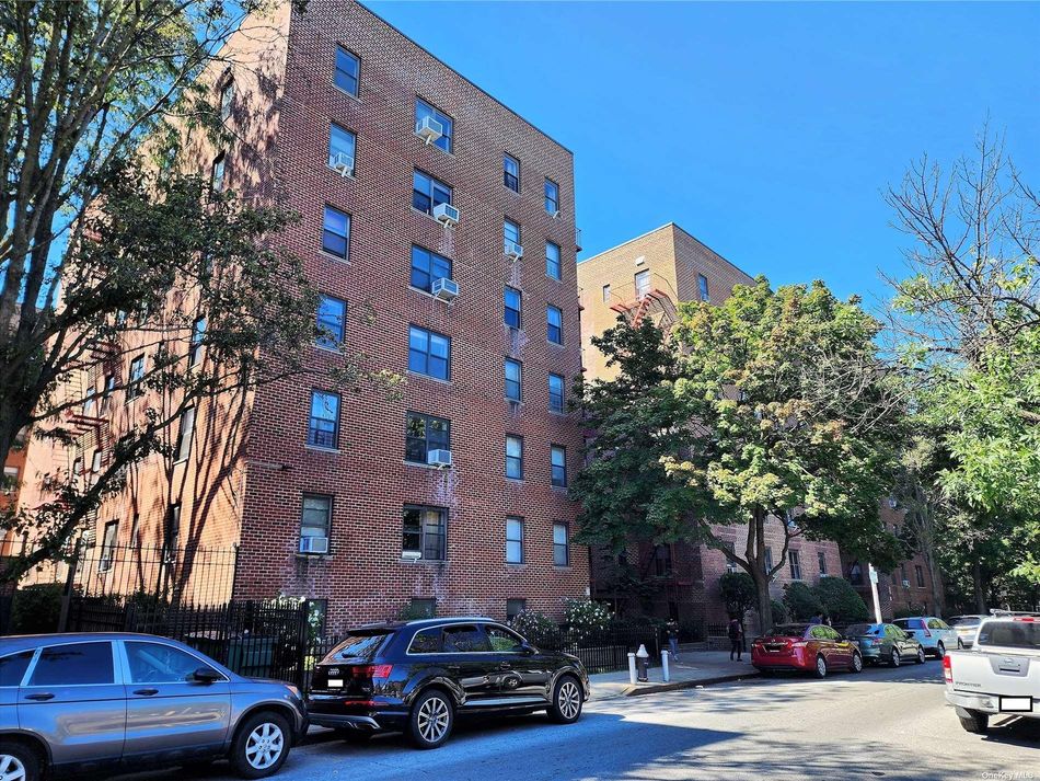 Image 1 of 16 for 32-42 89th Street #406C in Queens, E. Elmhurst, NY, 11369