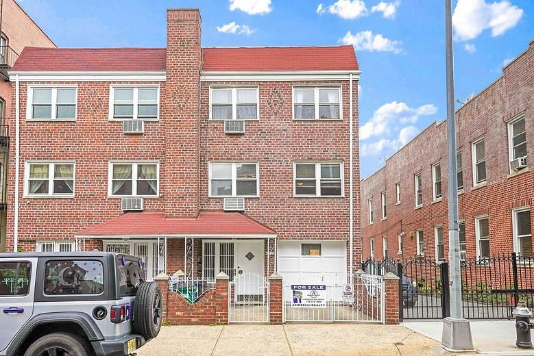 32-80 34th Street #2FAMILY