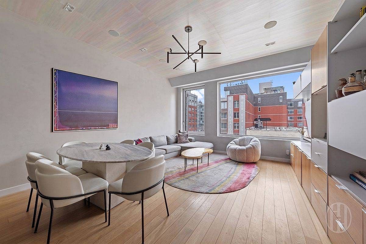 32 East 1st Street #D4