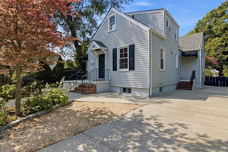 32 Franklin Avenue