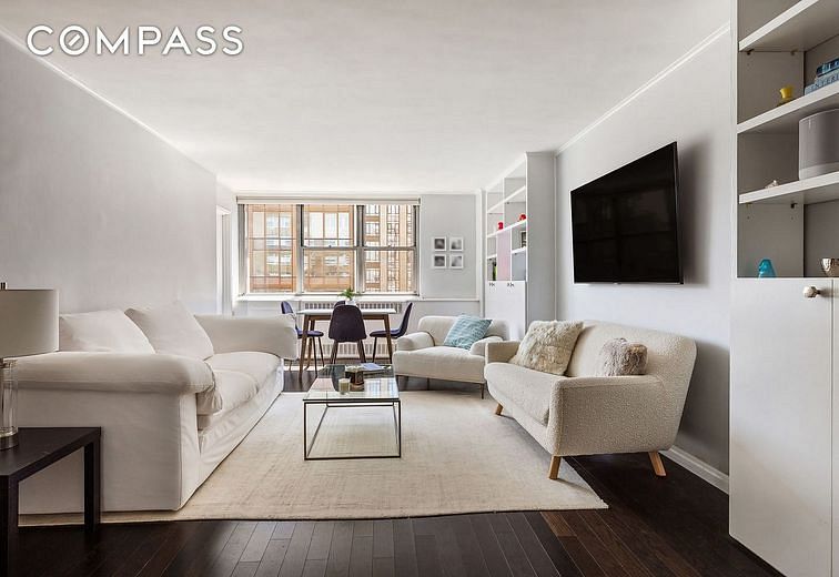 32 Gramercy Park South #10G