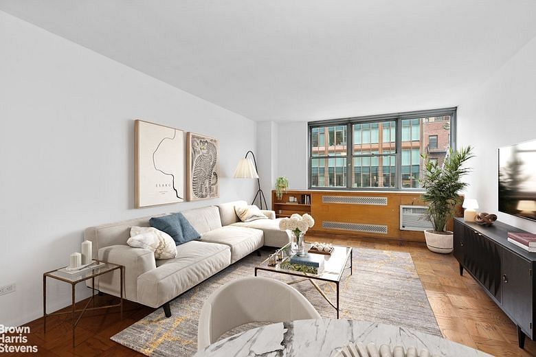 32 Gramercy Park South #5J