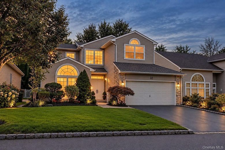 32 Hamlet Drive