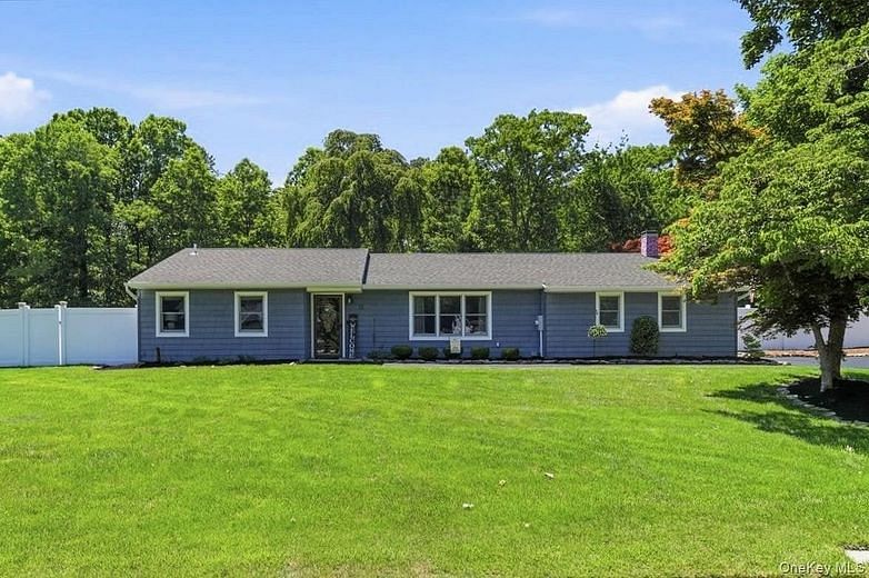 32 Henearly Drive
