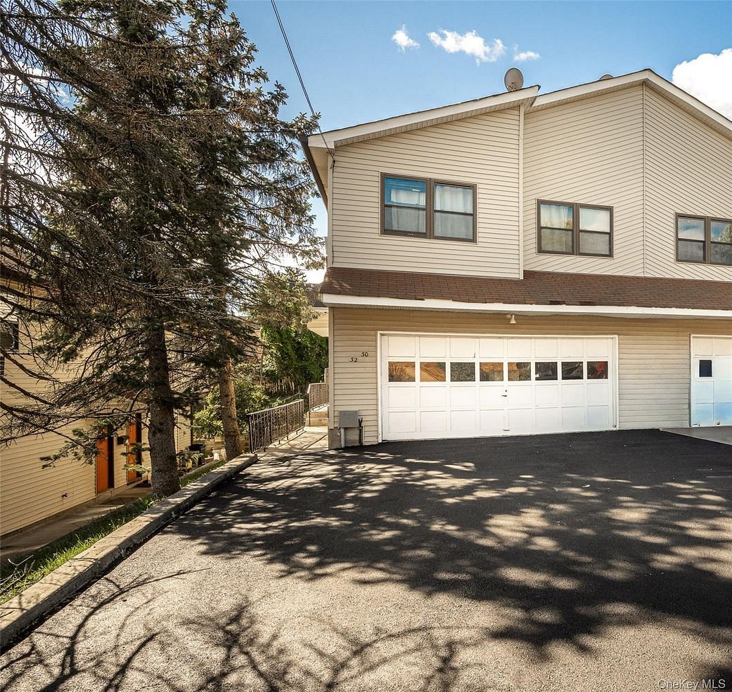 32 Lincoln Place #30