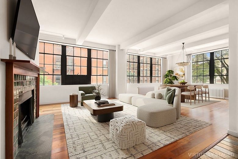 32 Morton Street #2C