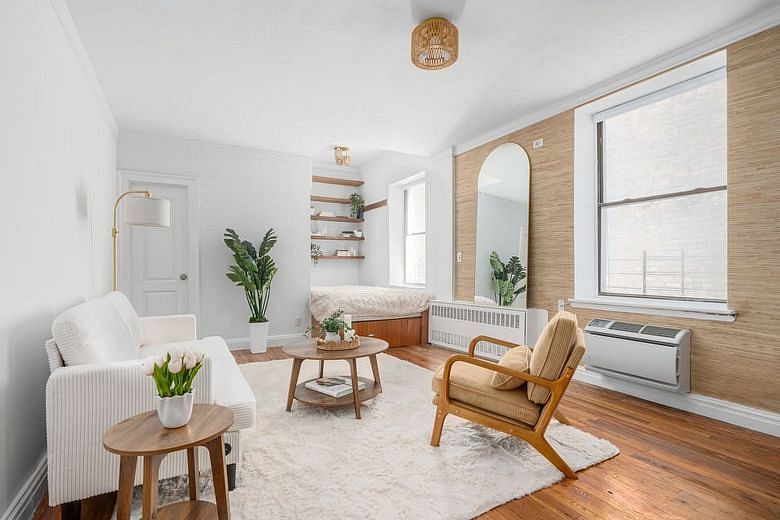 32 West 40th Street #4H