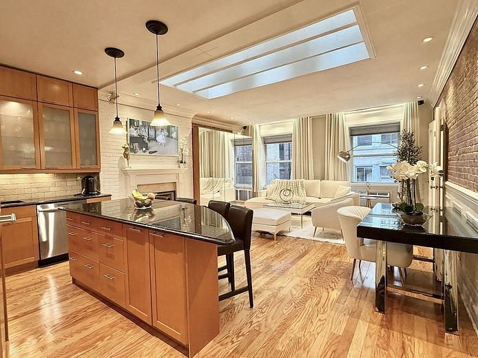 32 West 40th Street #4S