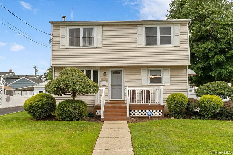 320 Aster Road