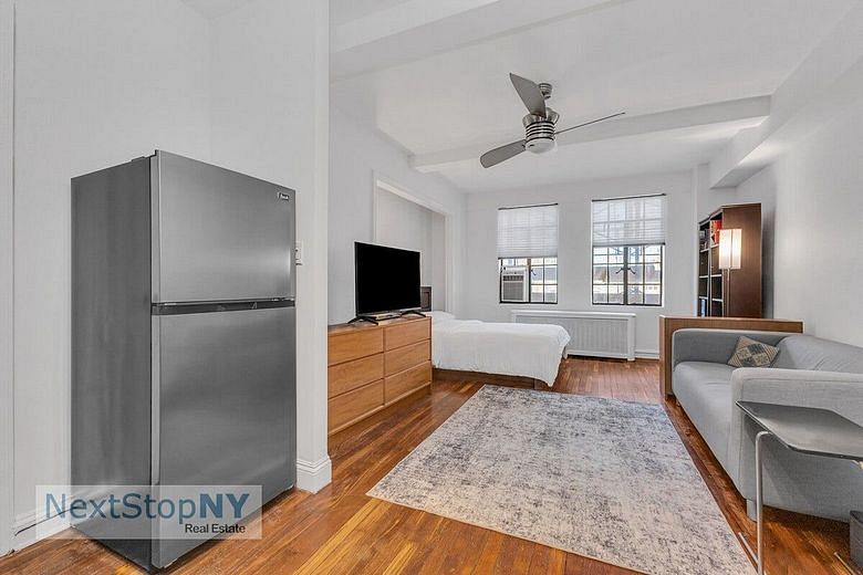 320 East 42nd Street #1315