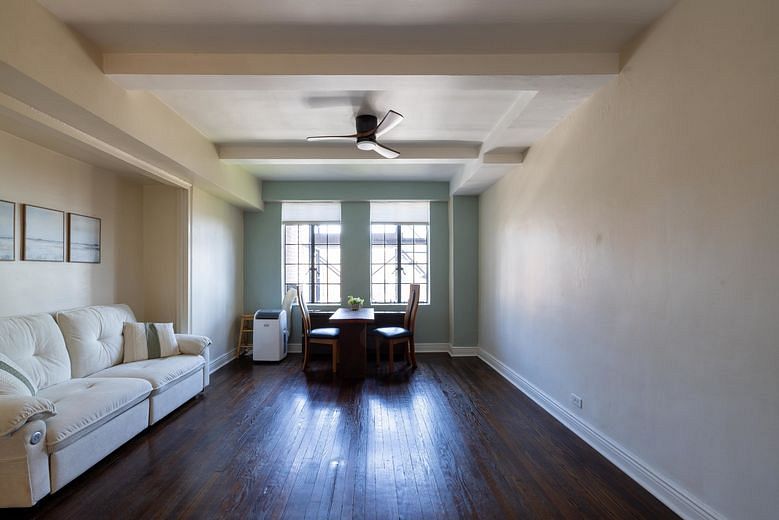 320 East 42nd Street #2403