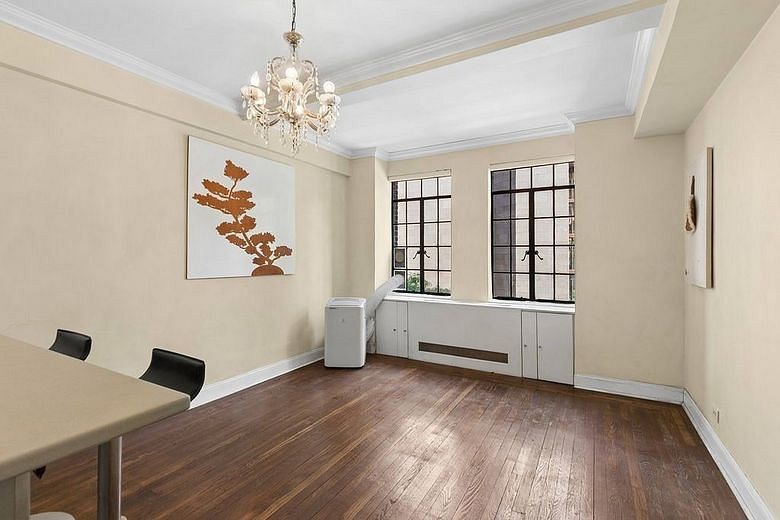 320 East 42nd Street #408