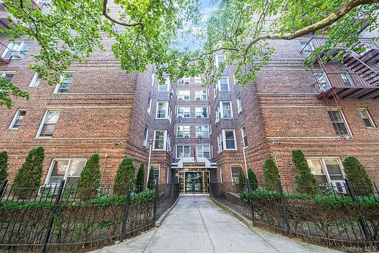 3203 Nostrand Avenue #1G