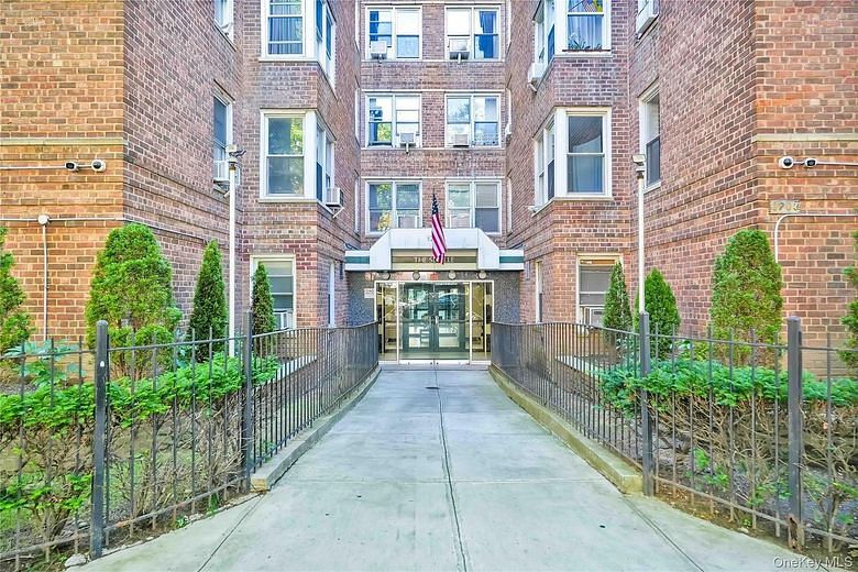 3203 Nostrand Avenue #5J