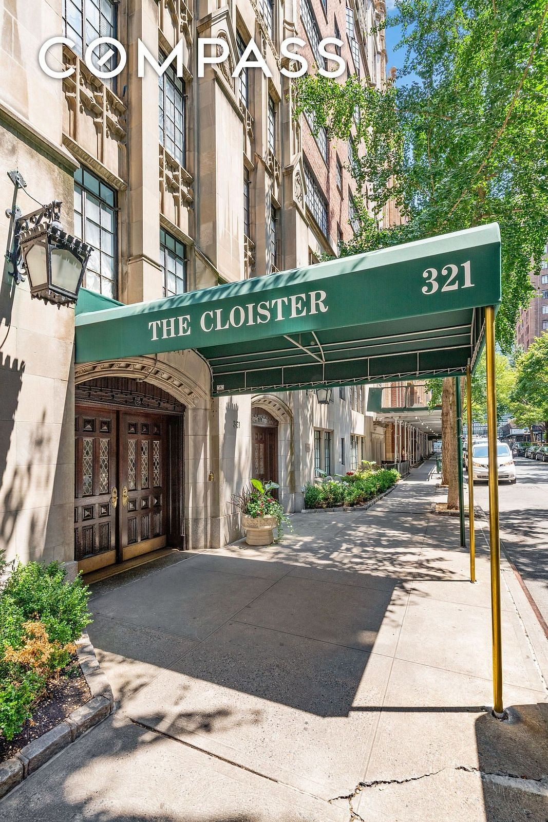 Image 1 of 4 for 321 East 43rd Street #511 in Manhattan, New York, NY, 10017