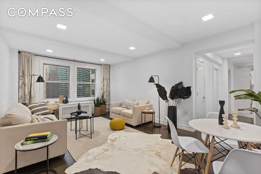 Image 1 of 11 for 321 East 43rd Street #812 in Manhattan, New York, NY, 10017