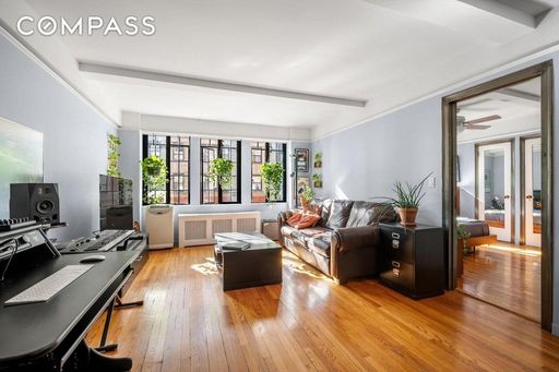Image 1 of 11 for 321 East 43rd Street #908 in Manhattan, New York, NY, 10017