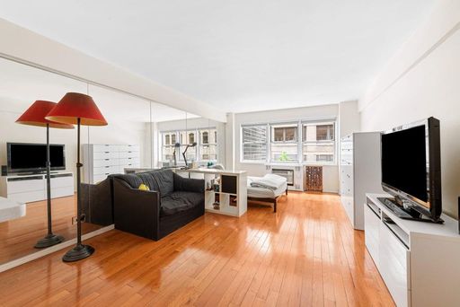 Image 1 of 10 for 321 East 45th Street #6E in Manhattan, New York, NY, 10017