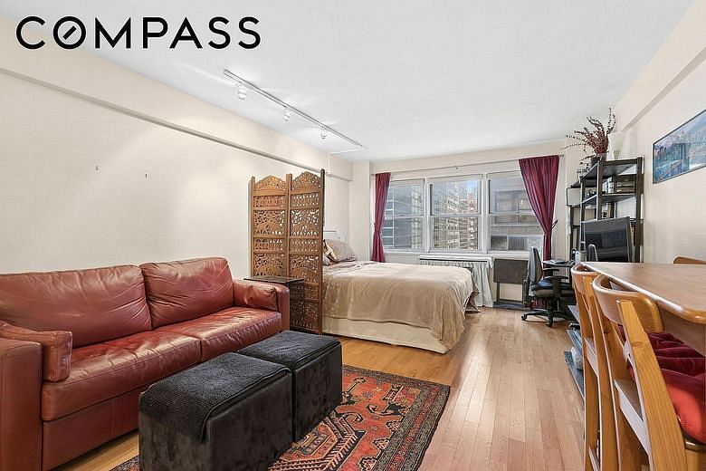 321 East 45th Street #9F
