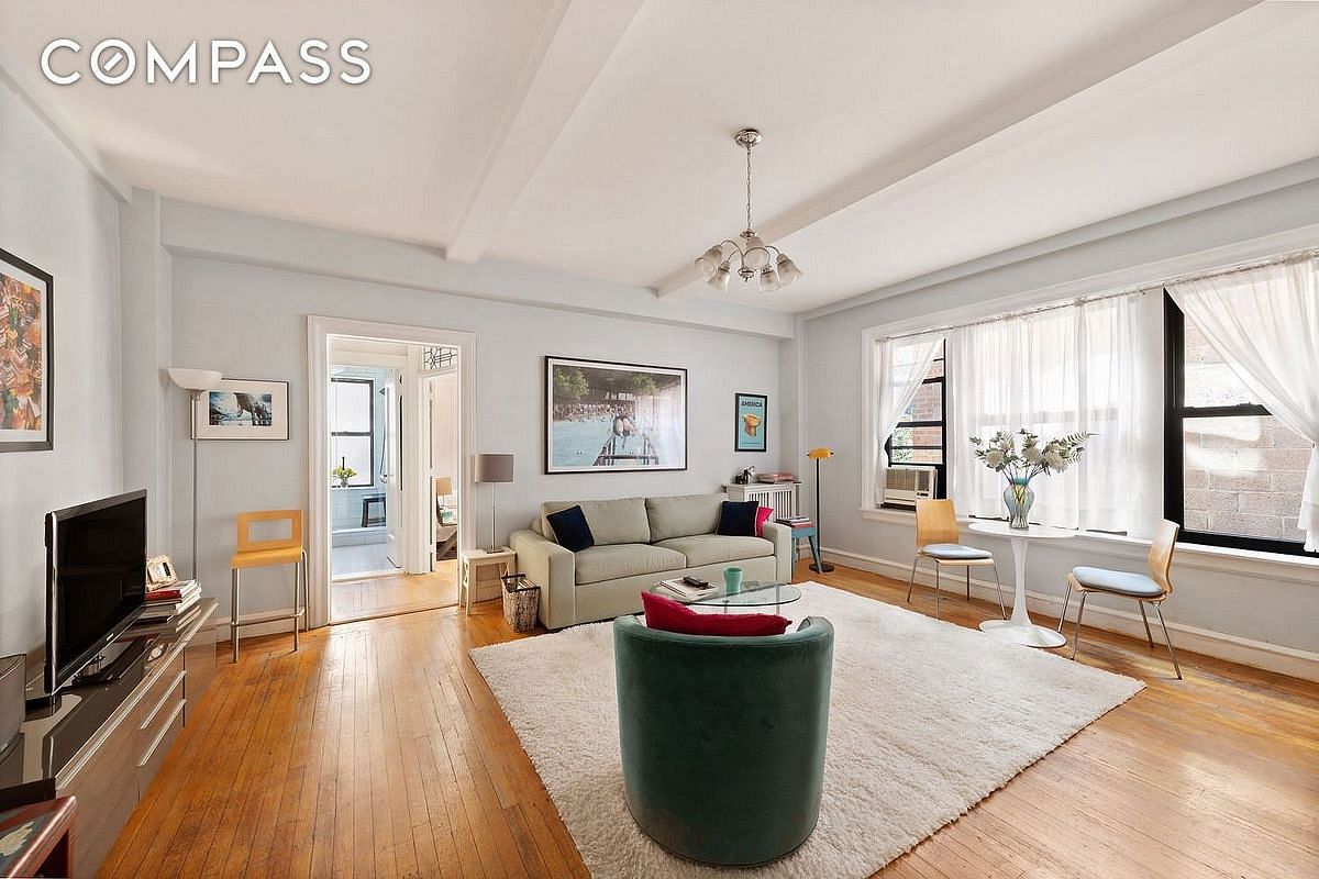 Image 1 of 19 for 321 West 55th Street #53 in Manhattan, NEW YORK, NY, 10019