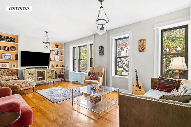 322 6th Street #7