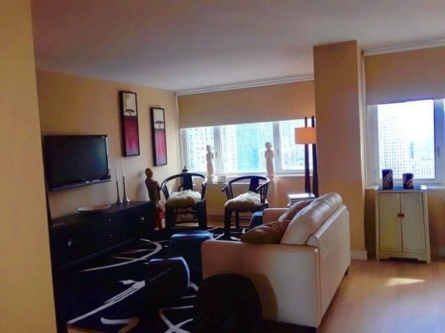 322 West 57th Street #37P2