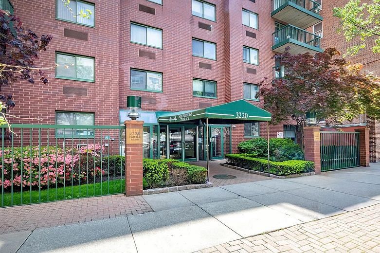 3220 Fairfield avenue #9A