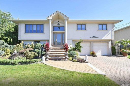 Image 1 of 33 for 2936 Charlotte Drive in Long Island, Merrick, NY, 11566