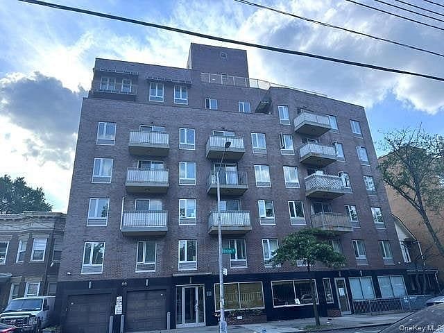 3226 Union Street #5E