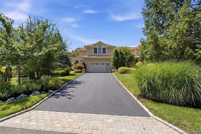 323 Baltustrol Circle