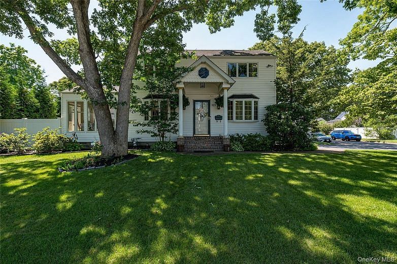 323 Eastwood Boulevard