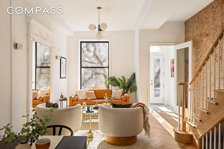 323 Jefferson Avenue