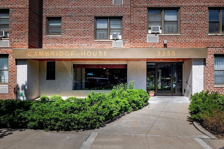 3235 Cambridge Avenue #4L