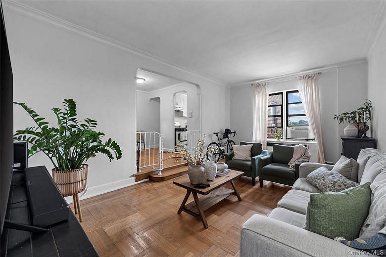 3245 Perry Avenue #6F