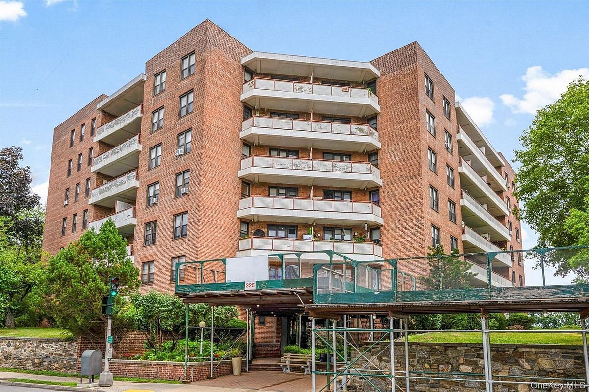 Image 1 of 21 for 325 King Street #4D in Westchester, Port Chester, NY, 10573