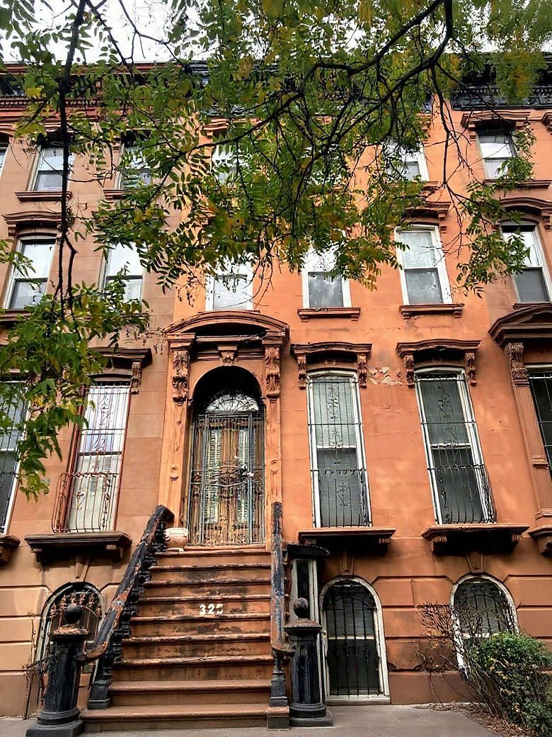 325 Mac Donough Street