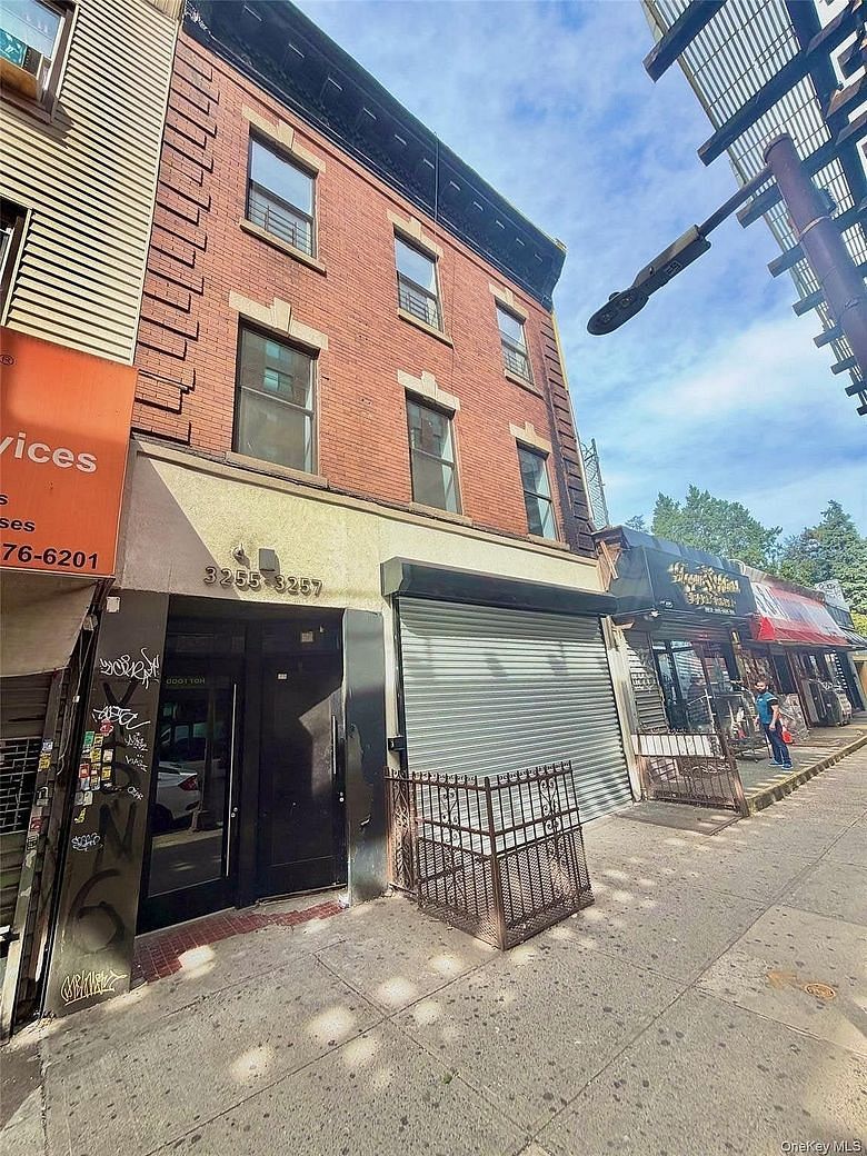 3255 Fulton Street
