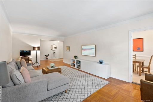 Image 1 of 18 for 21 N Chatsworth Avenue #3D in Westchester, Larchmont, NY, 10538
