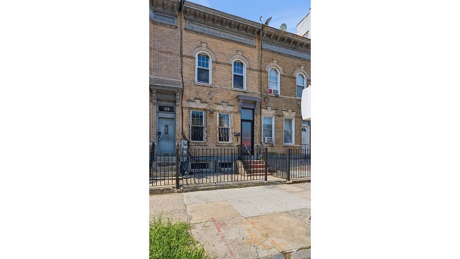326 Irving Avenue