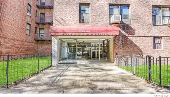 Image 1 of 29 for 33-06 92 Street #1V in Queens, Jackson Heights, NY, 11372