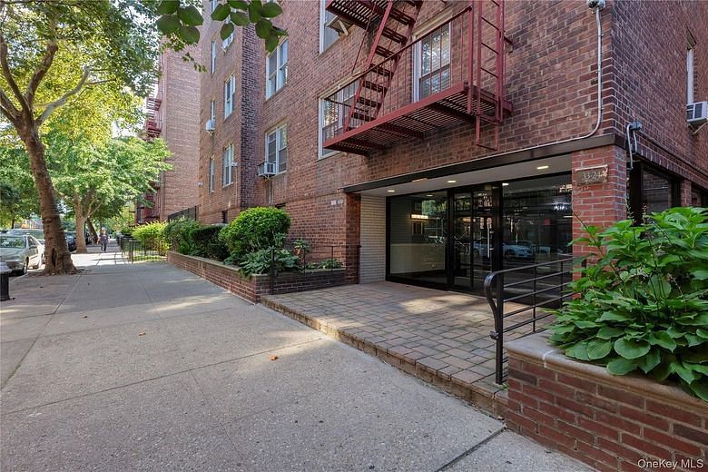 33-24 91 Street #4S