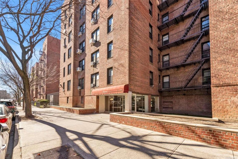 Image 1 of 13 for 33-26 92 Street #3L in Queens, Jackson Heights, NY, 11372