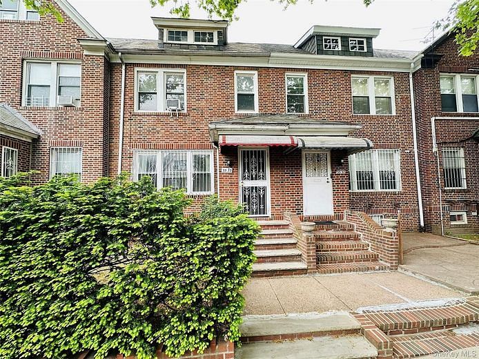 33-33 72nd Street
