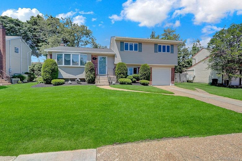 33 Brook Path