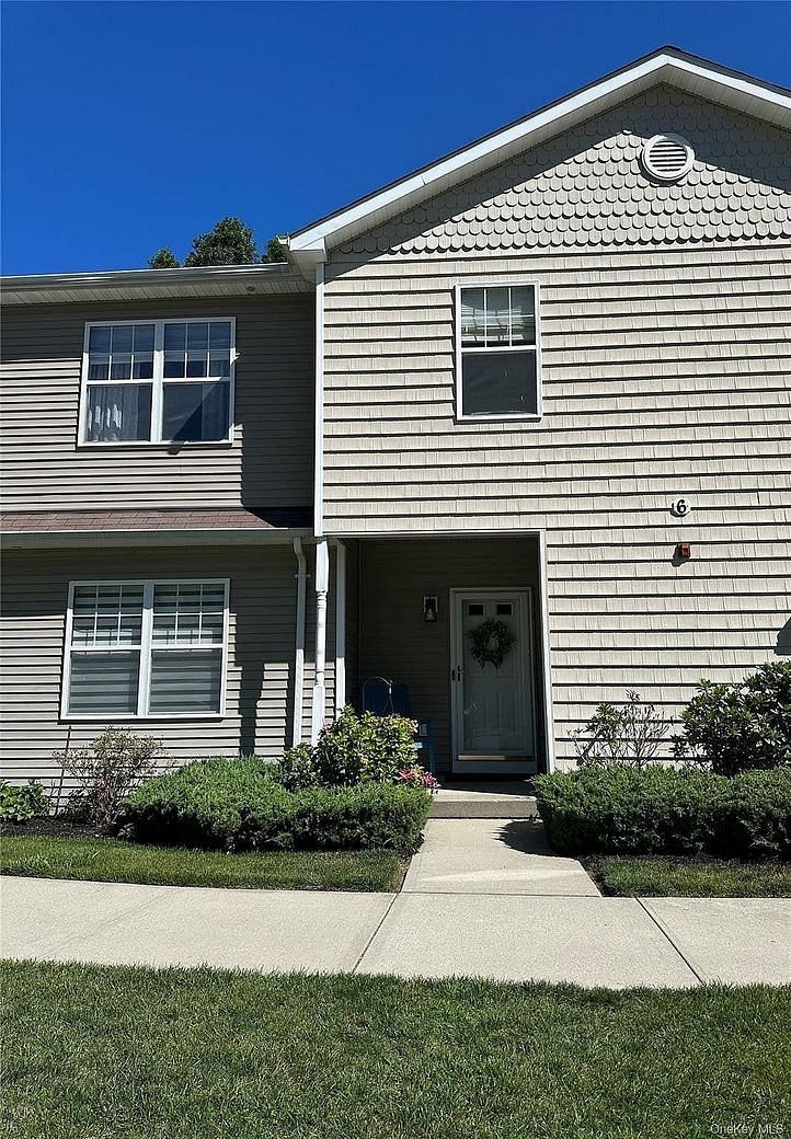 33 Daremy Circle