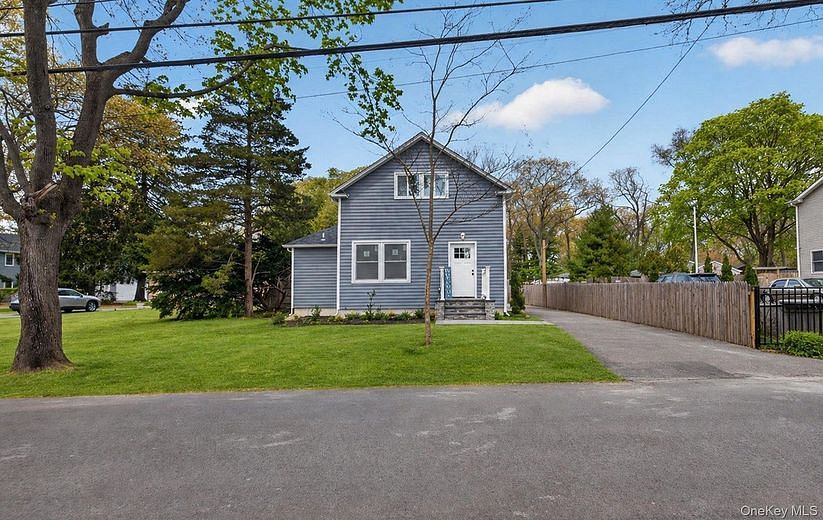 33 Fischer Avenue