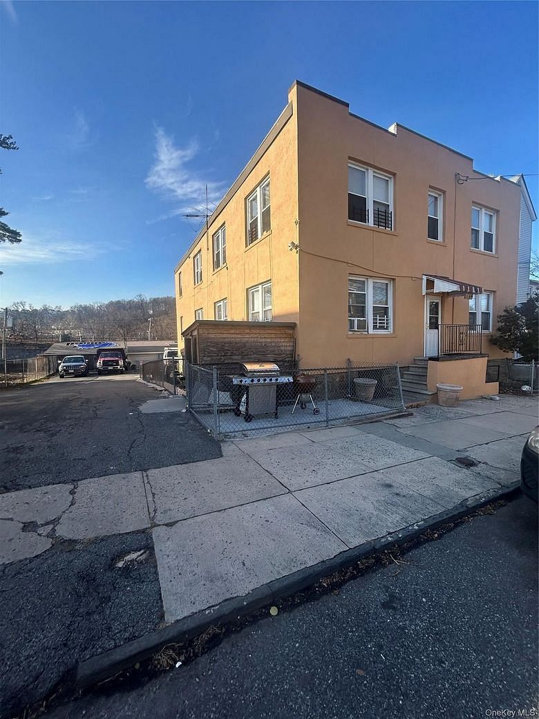 33 Horatio Street