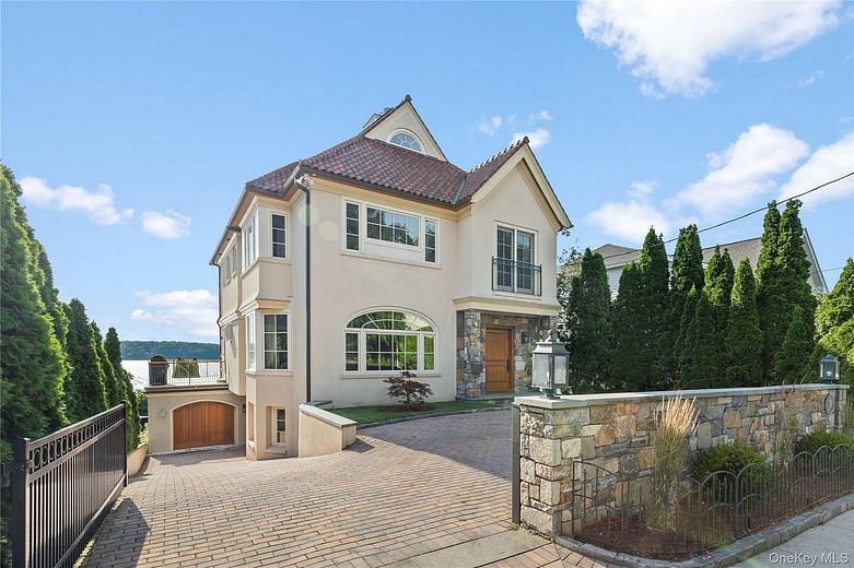 33 Livingston Avenue