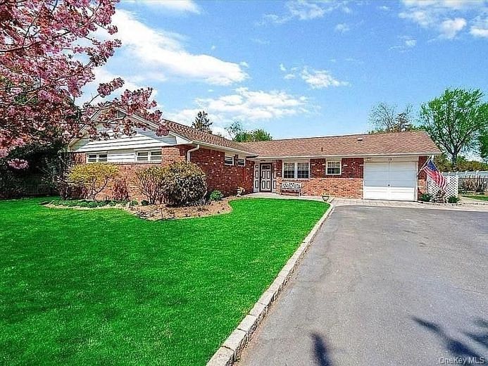 33 Long Bow Lane