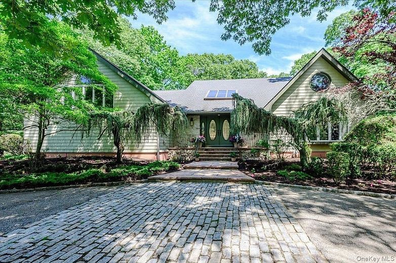 33 Meadow Farm Road